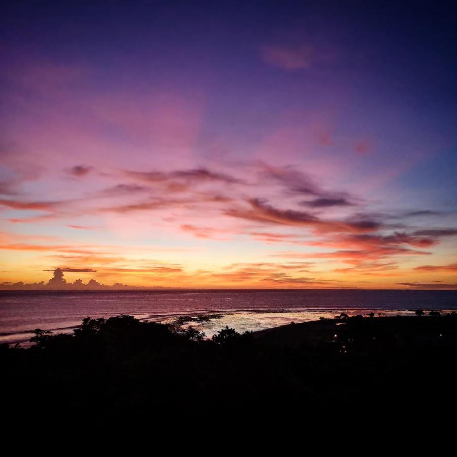 Boa Hill Surf House Hotel Nemberala Buitenkant foto