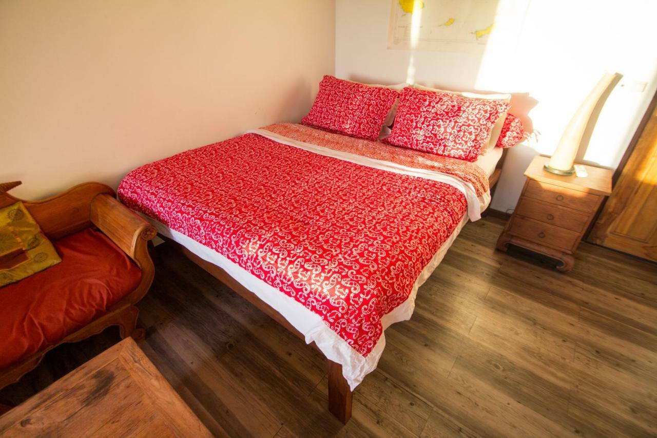 Boa Hill Surf House Hotel Nemberala Buitenkant foto