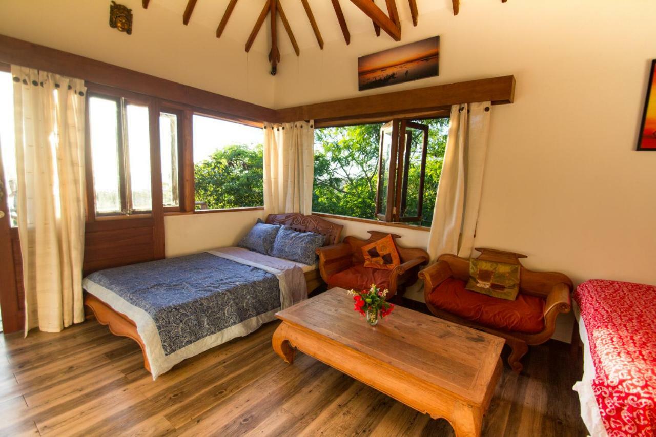 Boa Hill Surf House Hotel Nemberala Buitenkant foto